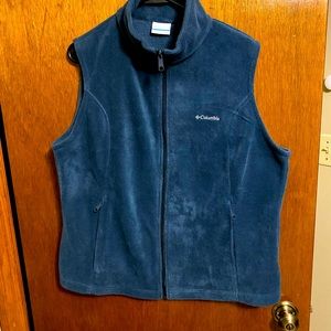 Columbia vest